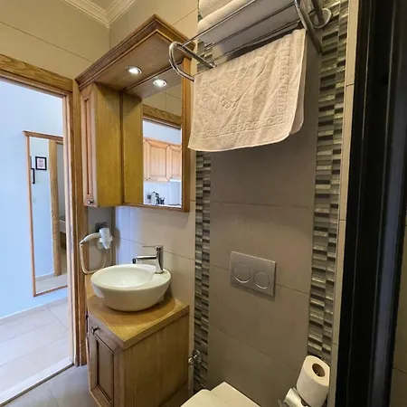 Veziroglu 公寓式酒店 4*